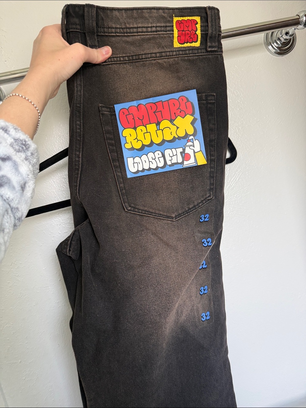 Men's Black Washed Distressed with Rust Accent Jeans - Picture 5 of 8